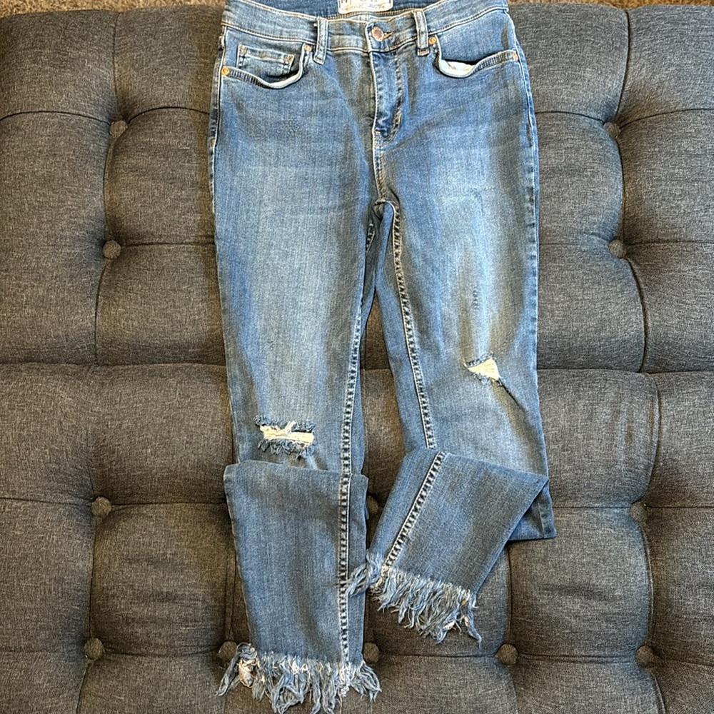 We The Free Great Heights Frayed Skinny Jeans size W 26